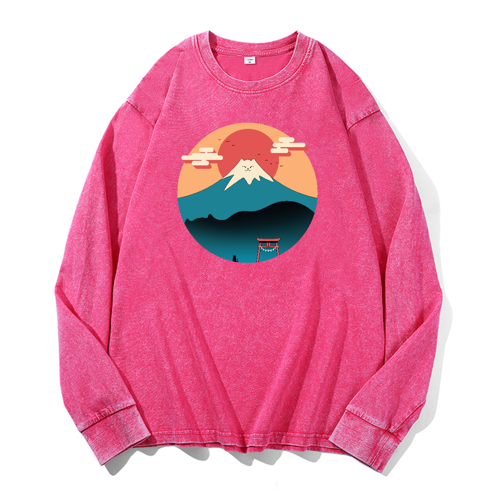 Cat Fuji Vintage Cotton Wash Crewneck Long-Sleeve T-Shirt