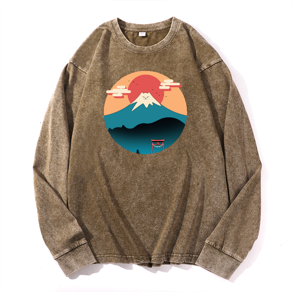 Cat Fuji Vintage Cotton Wash Crewneck Long-Sleeve T-Shirt